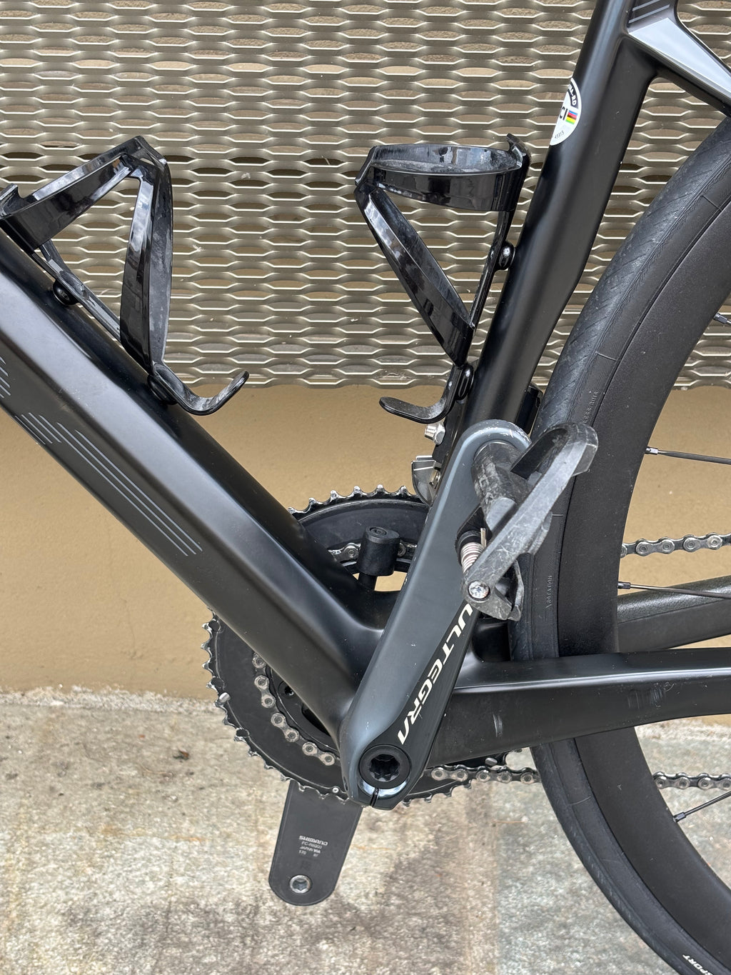 BMC Roadmachine Carbon Black