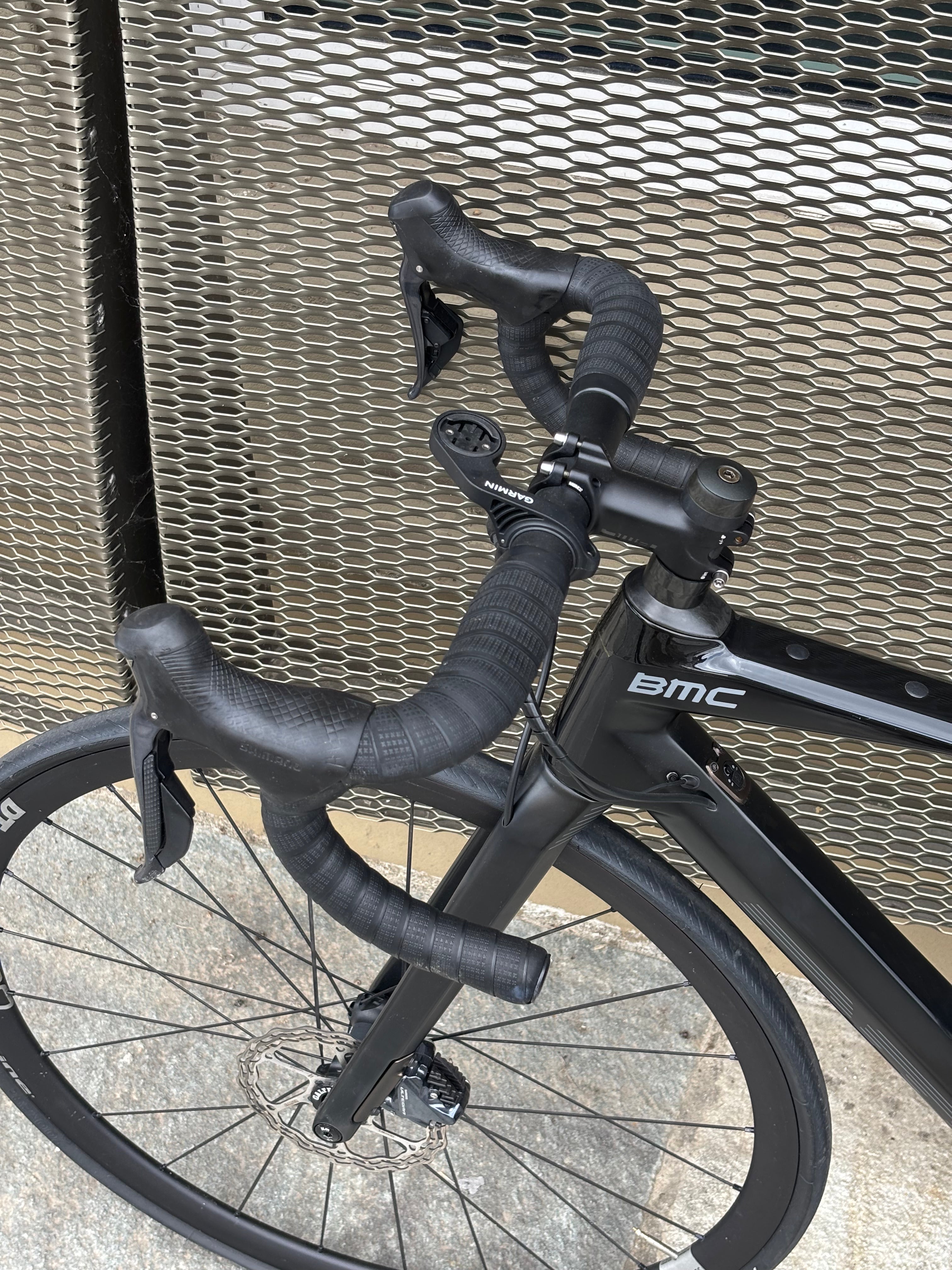 BMC Roadmachine Carbon Black