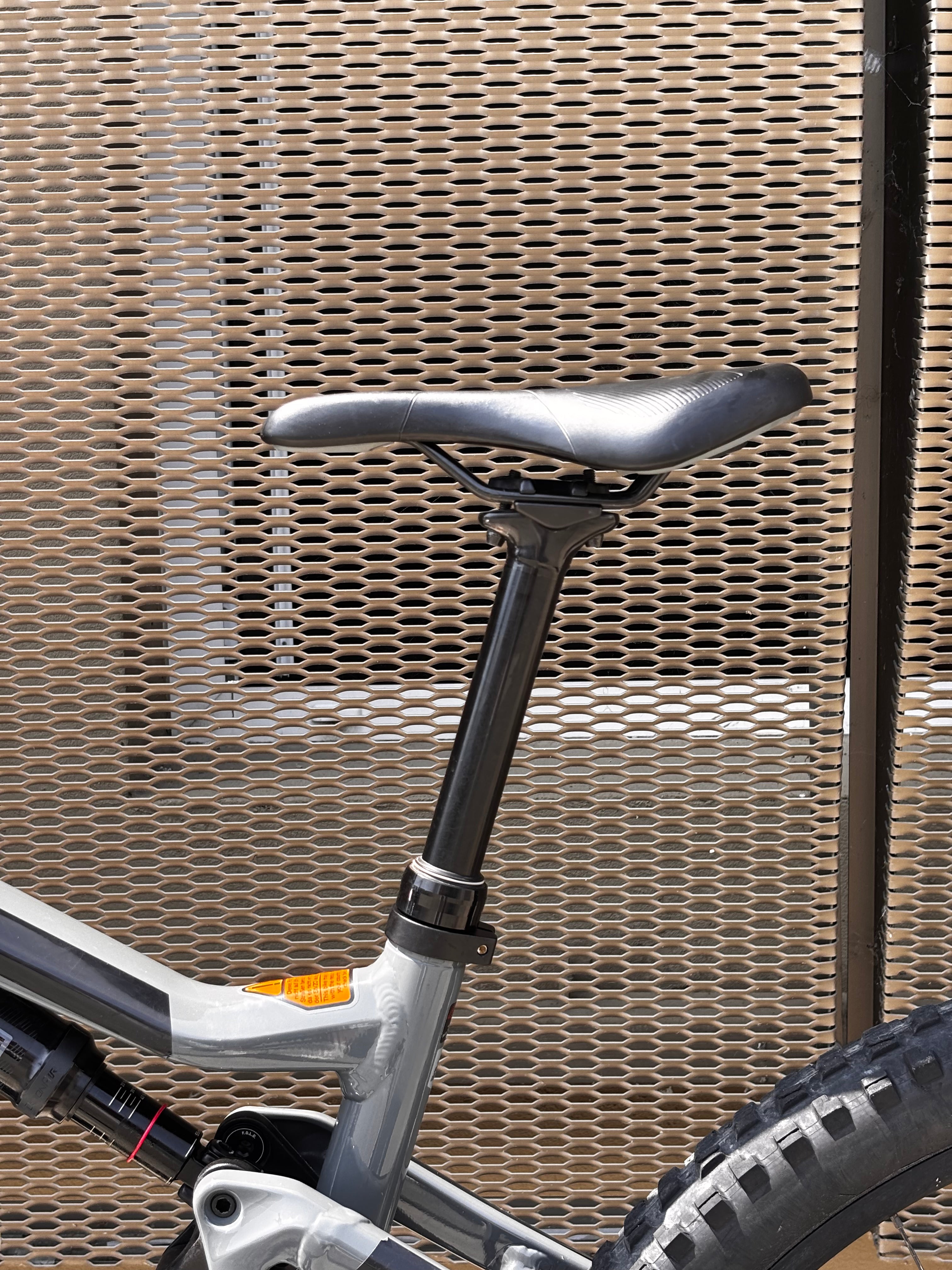 Focus JAM² 6.7 (versione con motore Shimano e sospensioni RockShox)