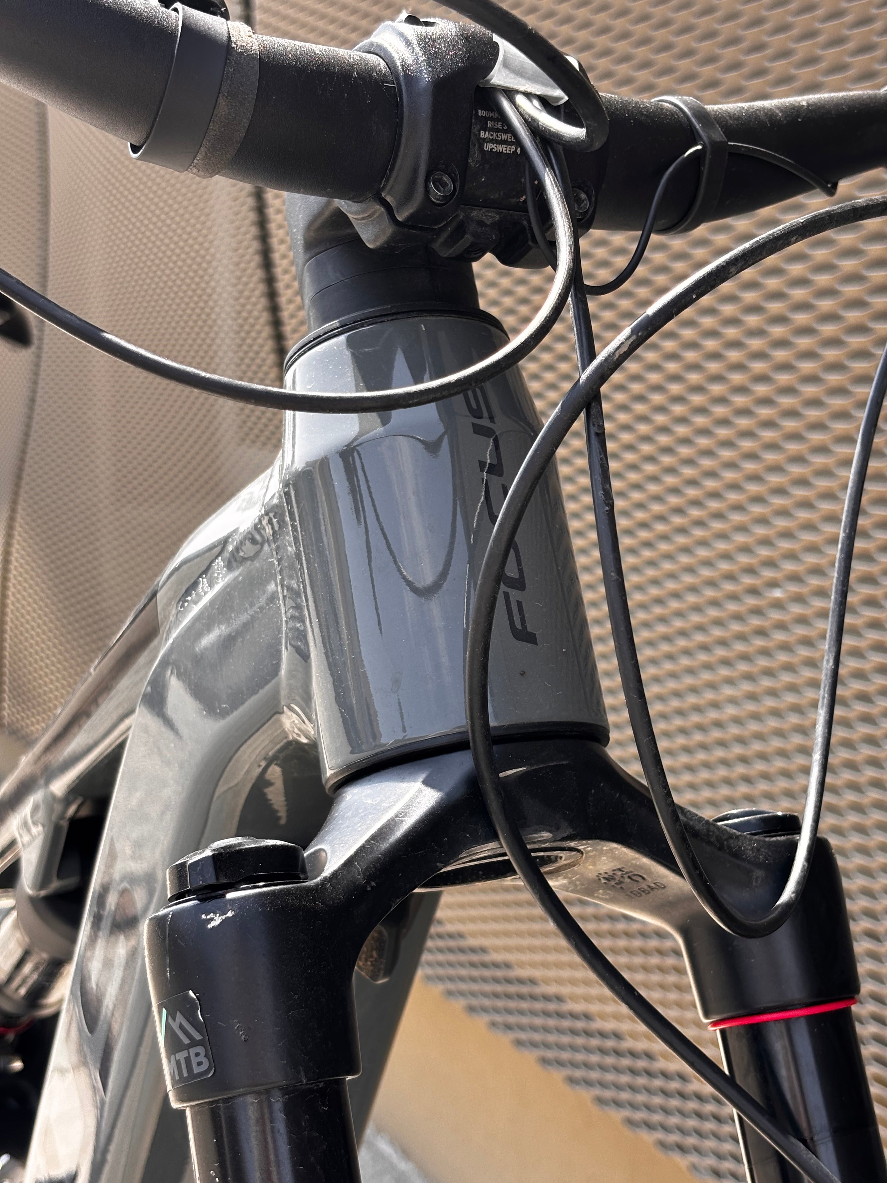Focus JAM² 6.7 (versione con motore Shimano e sospensioni RockShox)
