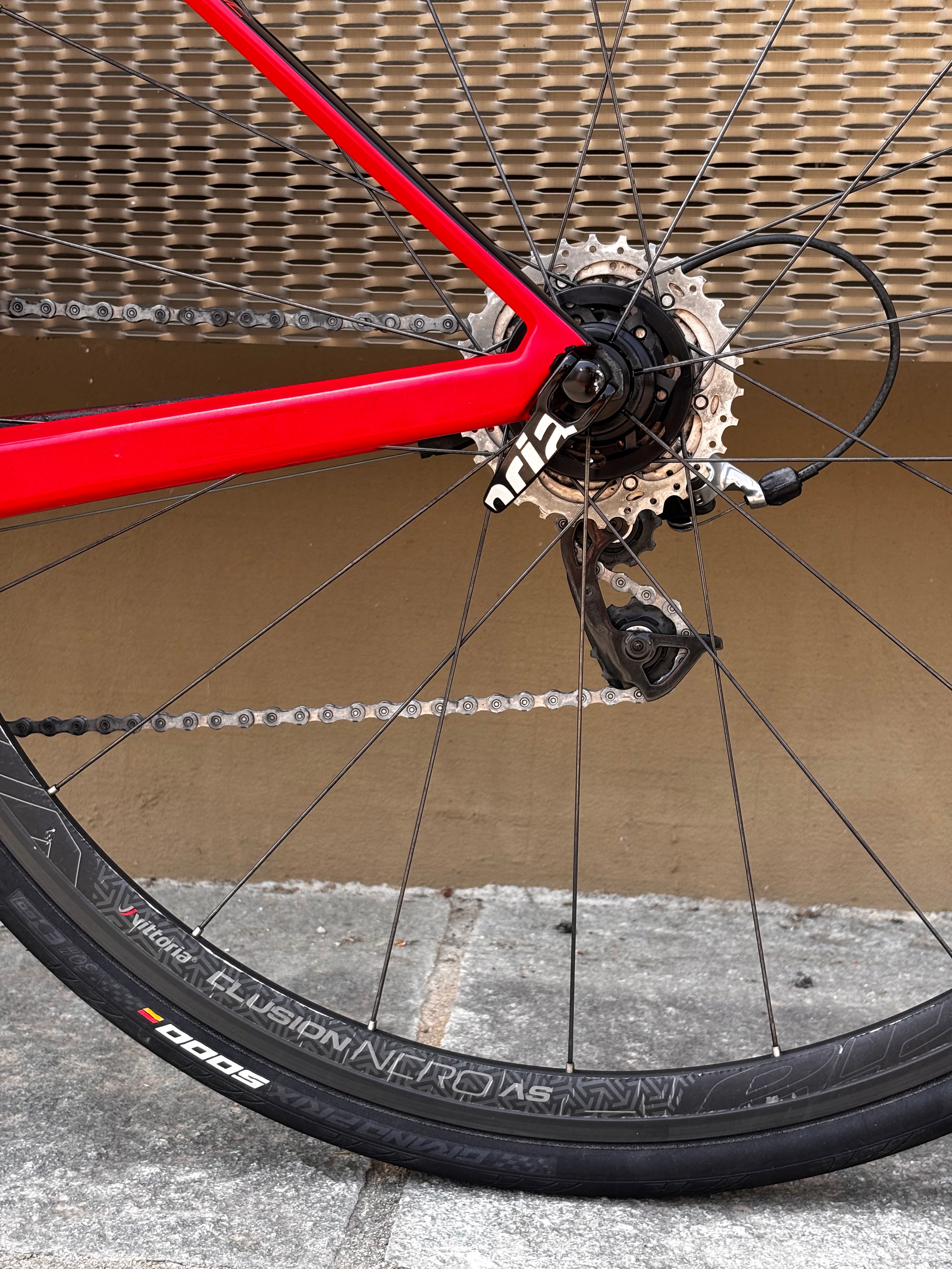 BMC Teammachine SLR01 (versione con freni tradizionali Rim Brake).